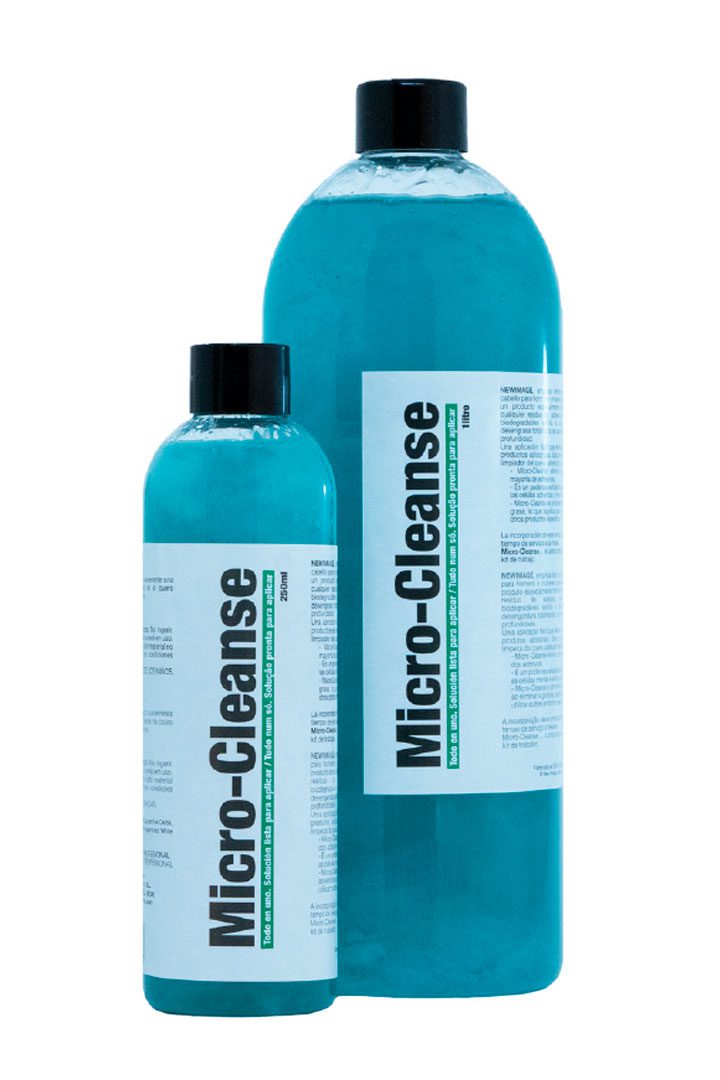 Champ&uacute; REVITALIZING Wash 250ml
