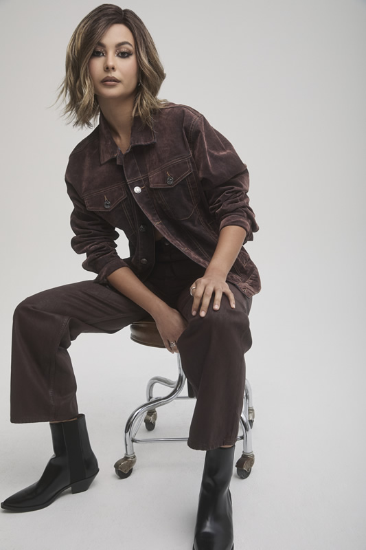 Pr&oacute;tese Capilar Cole&ccedil;&atilde;o Muse Series Modelo Lavish Wavez (Cabelo Sint&eacute;tico)
